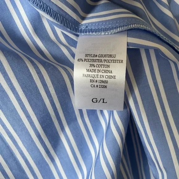 Striped blue shirt 🤍 - Picture 4 of 5